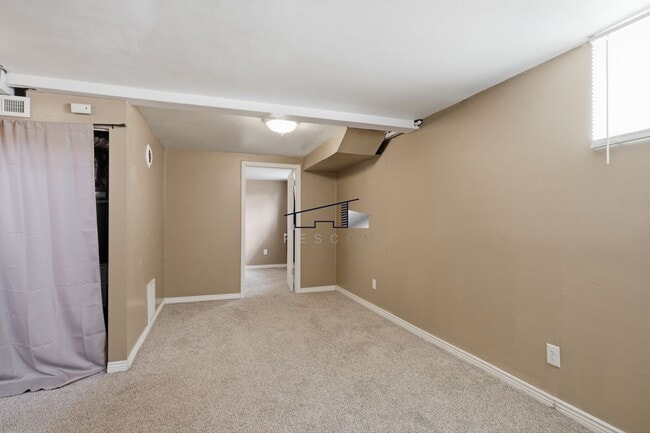 Building Photo - 3729 Quincy Ave