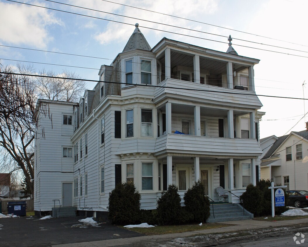 Building Photo - 1209 Congress St