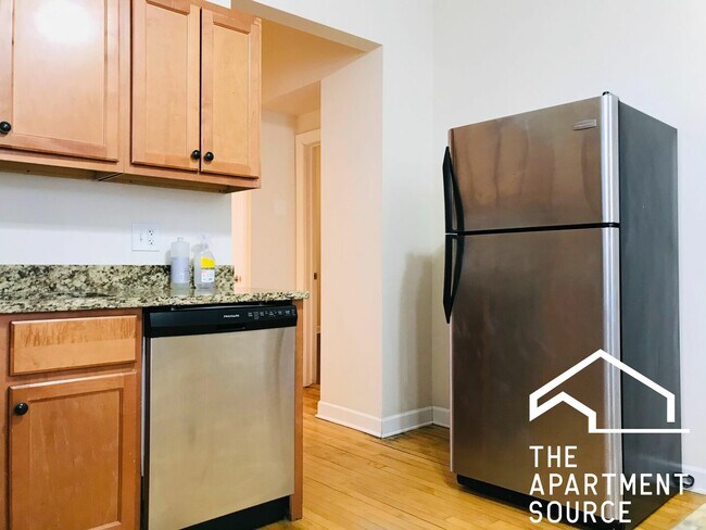 Foto del edificio - 2937 N Allen Ave