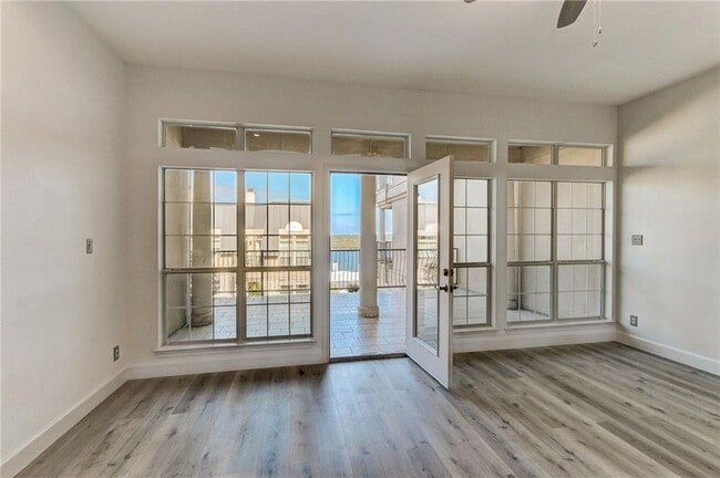 Foto del edificio - 2918 Ranch Rd 620 N