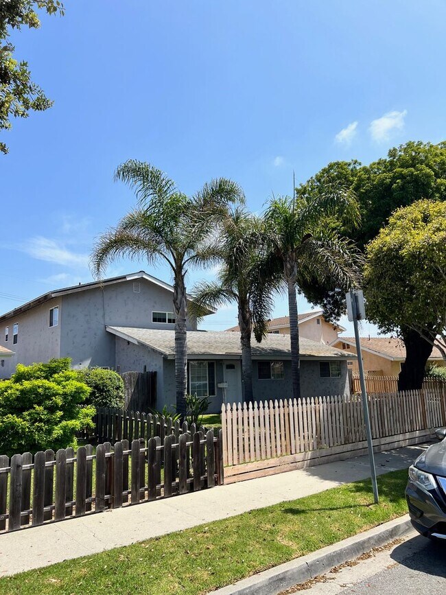 Building Photo - Modern Comfort: 3-Bed, 3-Bath ADU in Oxnar...
