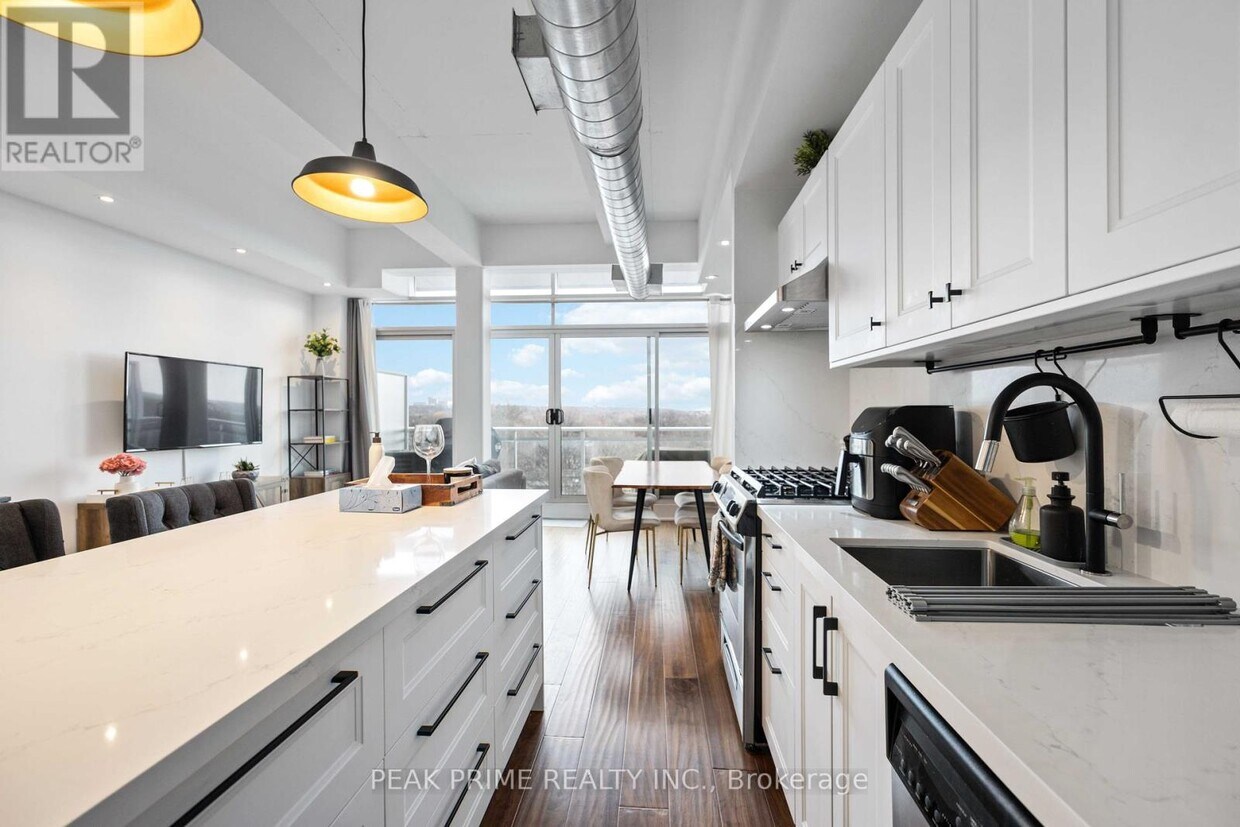 Photo principale - 233-233 Carlaw Ave