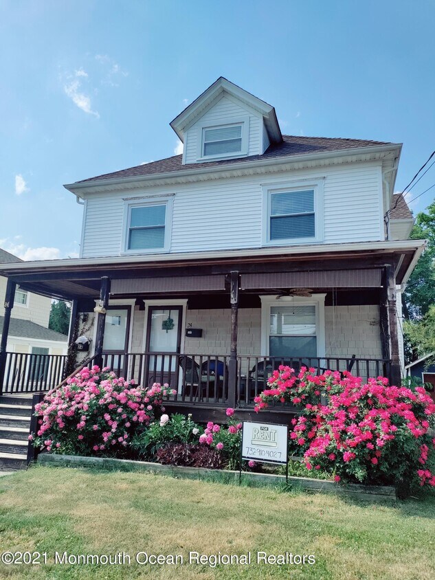 24 Waverly Pl Unit 2, Red Bank, NJ 07701 Apartment for Rent in Red