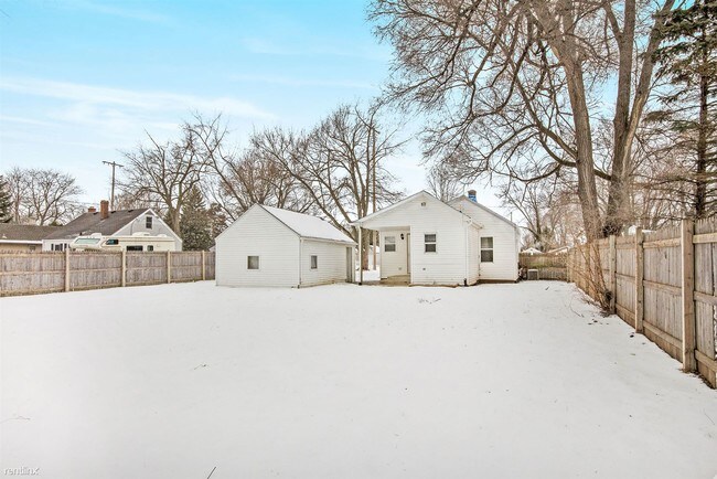 Foto del edificio - 2 br, 1 bath House - 320 Ruth St