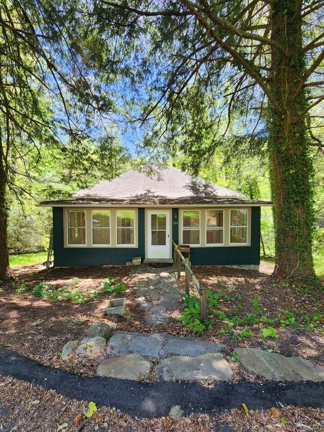 Primary Photo - Montreat Cottage