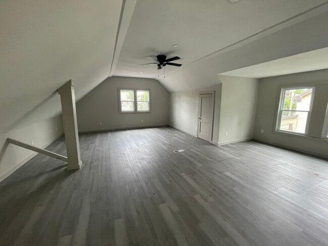 Building Photo - Coming Soon! Section 8 Accepted! Renovatio...