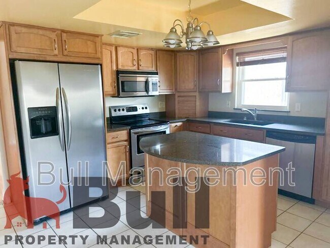 Building Photo - 1066 Las Cruces Dr