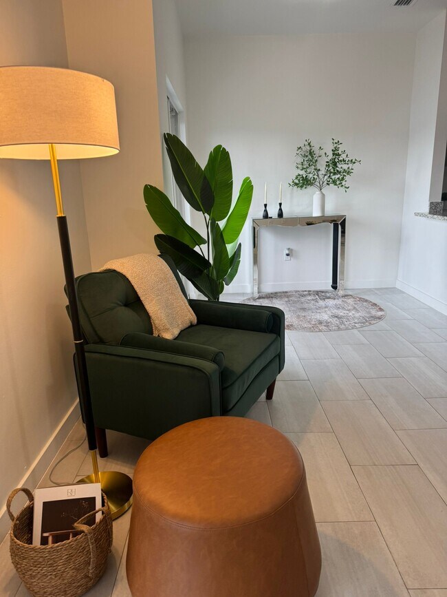 Foto del edificio - 7581 W 4th Ct