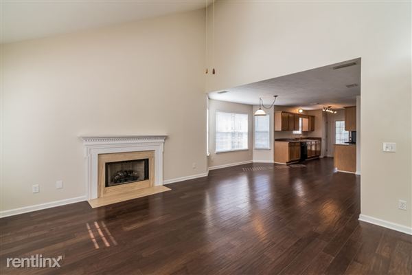 Building Photo - 5353 Sunnyvale Dr