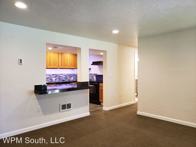 Building Photo - 2 br, 1 bath House - 30212 7th Ave S