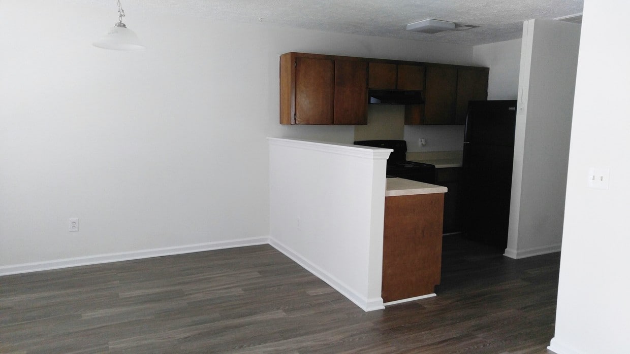 Foto principal - 115 Hunt Club Ct