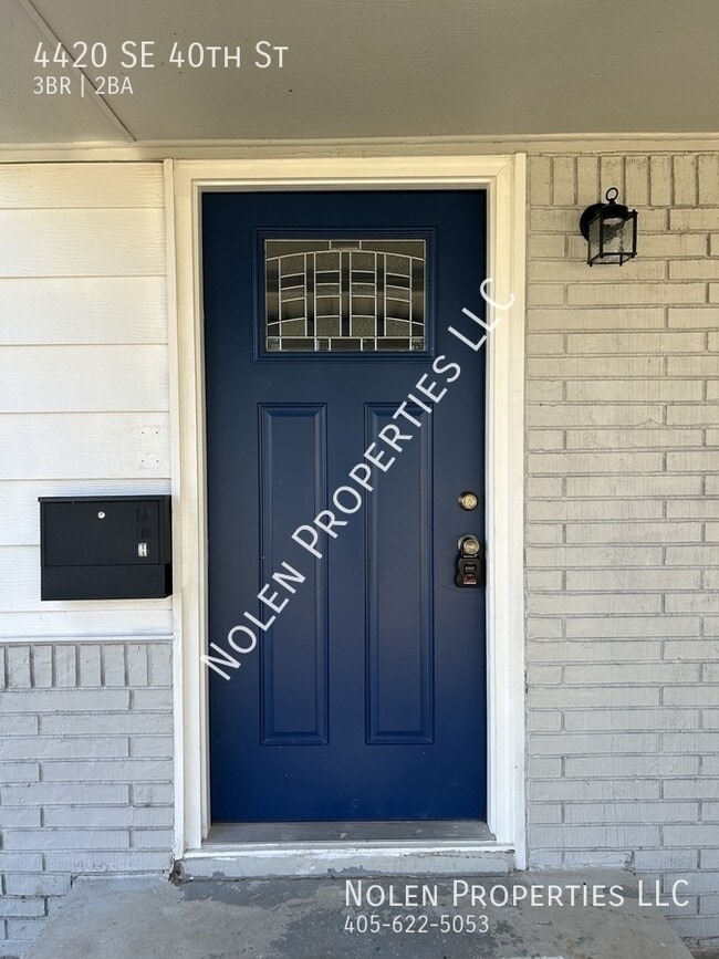 Foto del edificio - 4420 SE 40th St