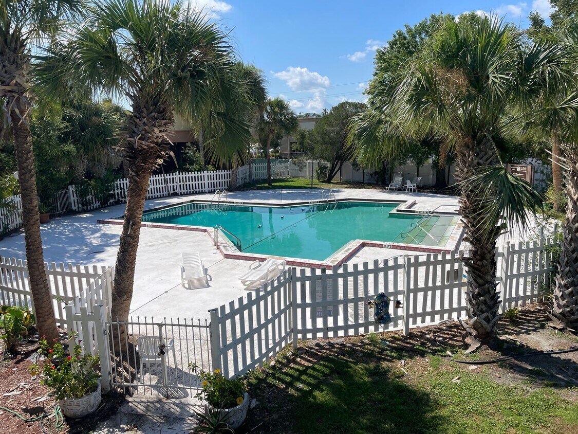 Foto del edificio - 1 Bedroom/1 Bathroom 2nd Floor condo at Sa...