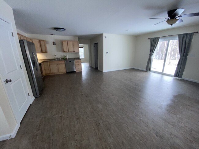 Foto del edificio - 85 Dow Rd