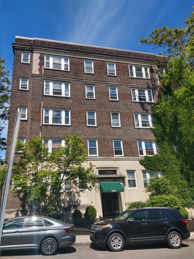 Foto del edificio - 1619 Commonwealth Ave