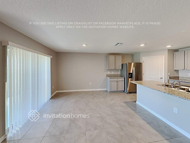 Foto del edificio - 4116 Silver Strand Trl