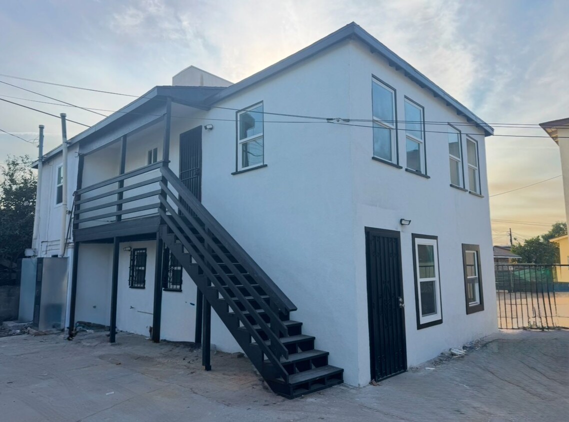 Primary Photo - Upstairs Apartment Ready!