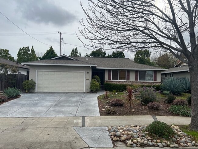 Updated 3BR/2BA Home in the Heart of Silic... - Updated 3BR/2BA Home in the Heart of Silic...