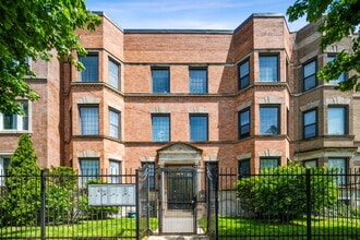 Building Photo - 4631 S Calumet Ave