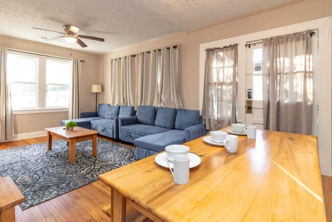 Foto del edificio - 2217 13th St