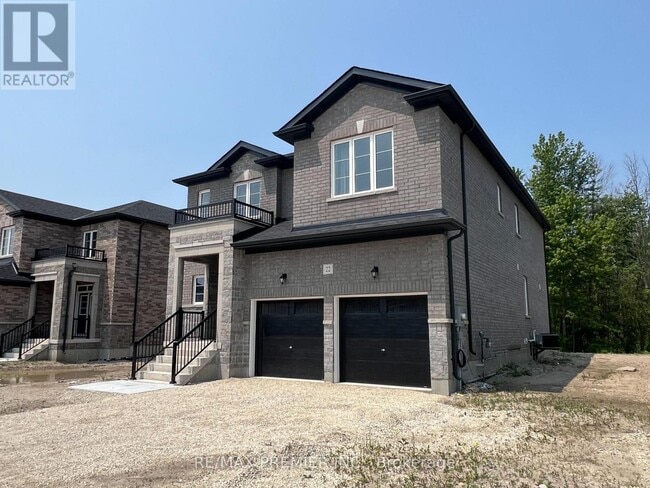 Building Photo - 22 Amber Dr