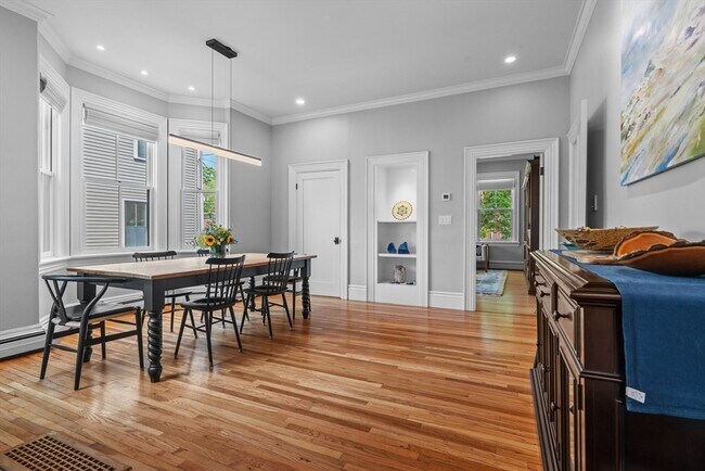Building Photo - 63 Ellery St