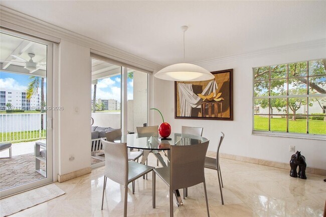 Foto del edificio - 6407 NW 109th Ave