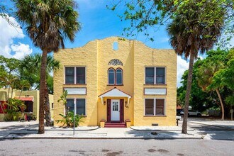 Building Photo - 325 Ohio Pl