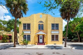 Building Photo - 325 Ohio Pl