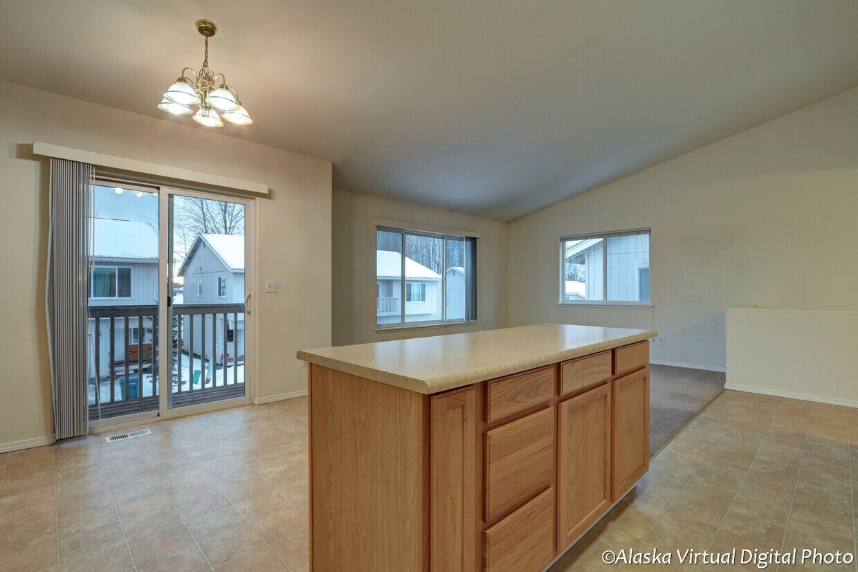 Foto principal - South Anchorage Condo with Washer/Dryer and Garage