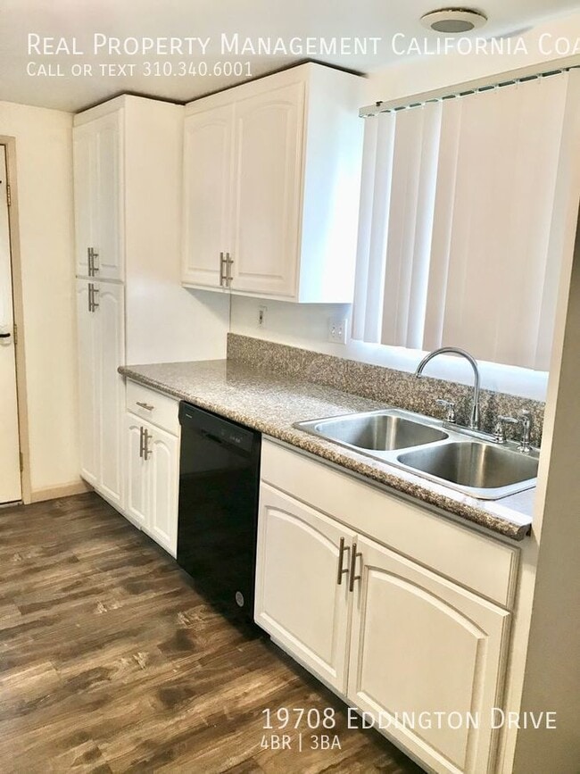 Building Photo - Spacious 4 Bedroom 3 Bathroom House READY ...