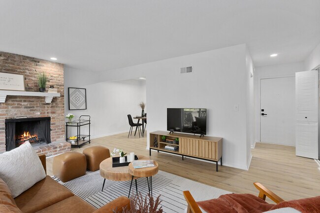 Centro de entretenimiento brillante - Kings Cove Apartments