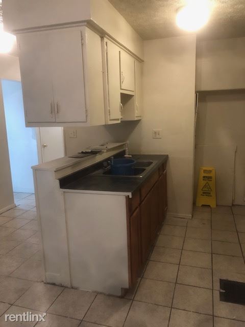 Foto del edificio - 4 br, 1 bath House - 4063 Larkspur Drive