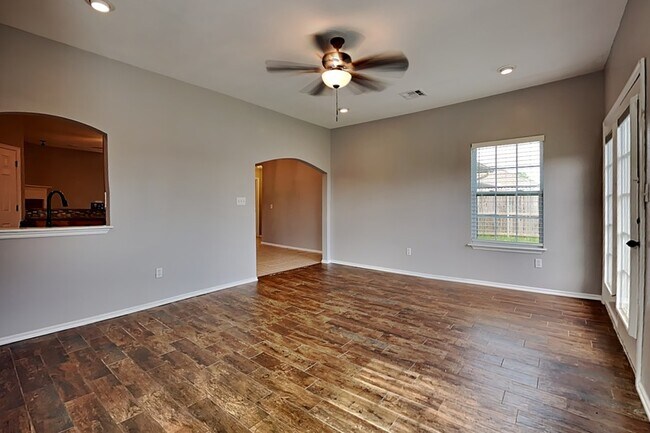 Foto del edificio - 1717 SW 32nd St