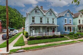 Building Photo - 1438 Pullan Ave