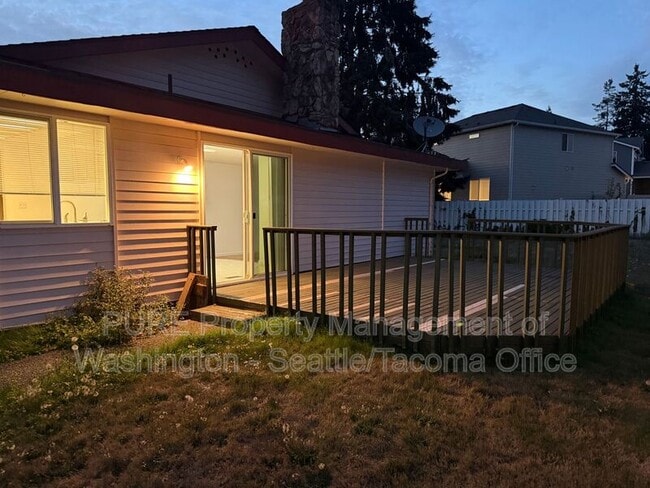 Foto del edificio - 4211 201st St Ct E
