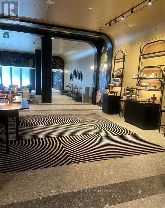 Photo du bâtiment - 395 Bloor St E