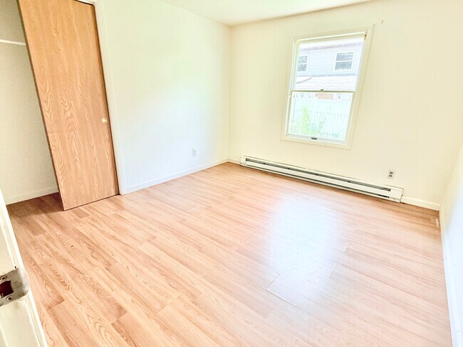 Foto del edificio - 42 Jersey Ave