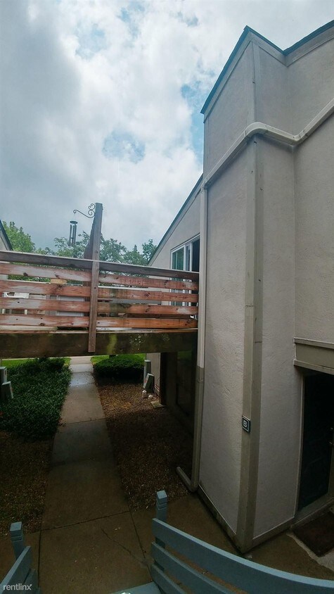 Primary Photo - 1055 Merrimar Cir N