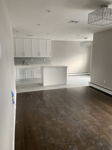 Building Photo - 59 Lander Ave