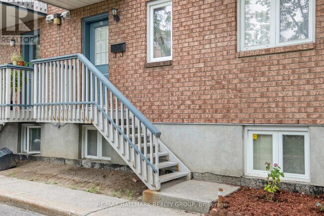Photo du bâtiment - 1204 Shillington Ave