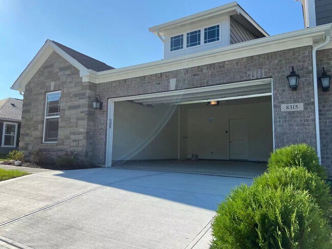 Foto del edificio - 8315 Glacier Ridge Dr