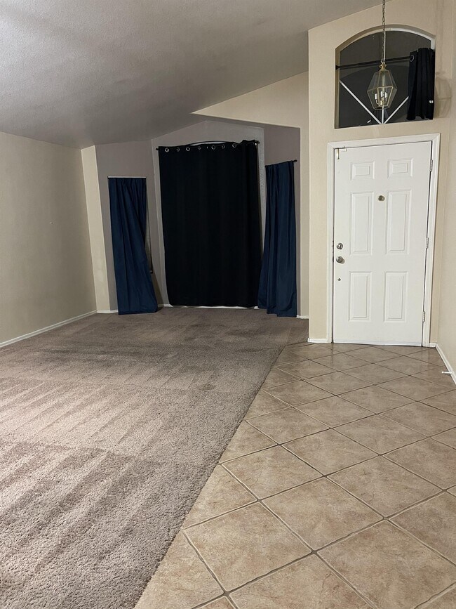 Foto del edificio - 922 W Sierra Madre Ave