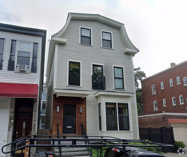 Building Photo - 338 K St
