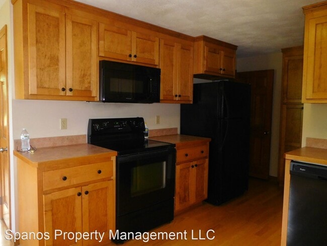 Building Photo - 11 Walton Cir