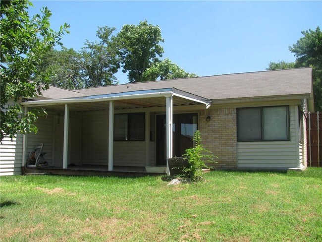 Building Photo - 3809 Lancelot Pl