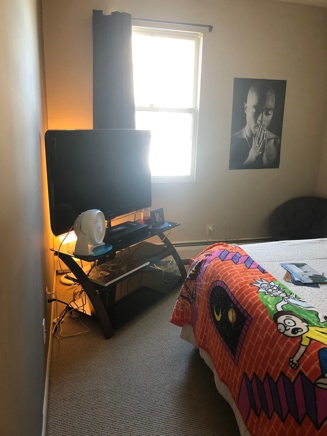 Building Photo - 676 Ashland Avenue, Unit 6