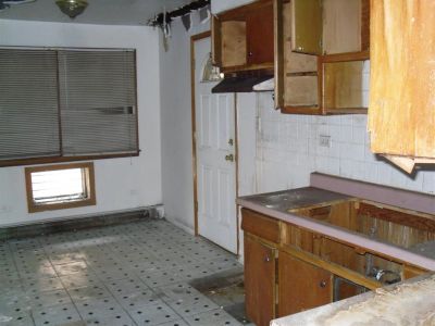 Separate Dining Area - 14118 S Atlantic Ave