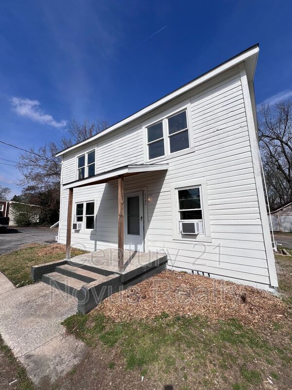 Foto del edificio - 304 Cedar St