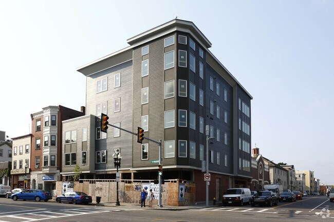 Building Photo - 301 W Broadway